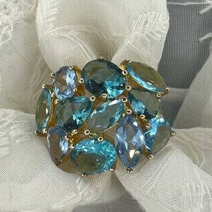 Elegant Vintage Joan Rivers JR Gold and Blue Gemstone Women’s Ring